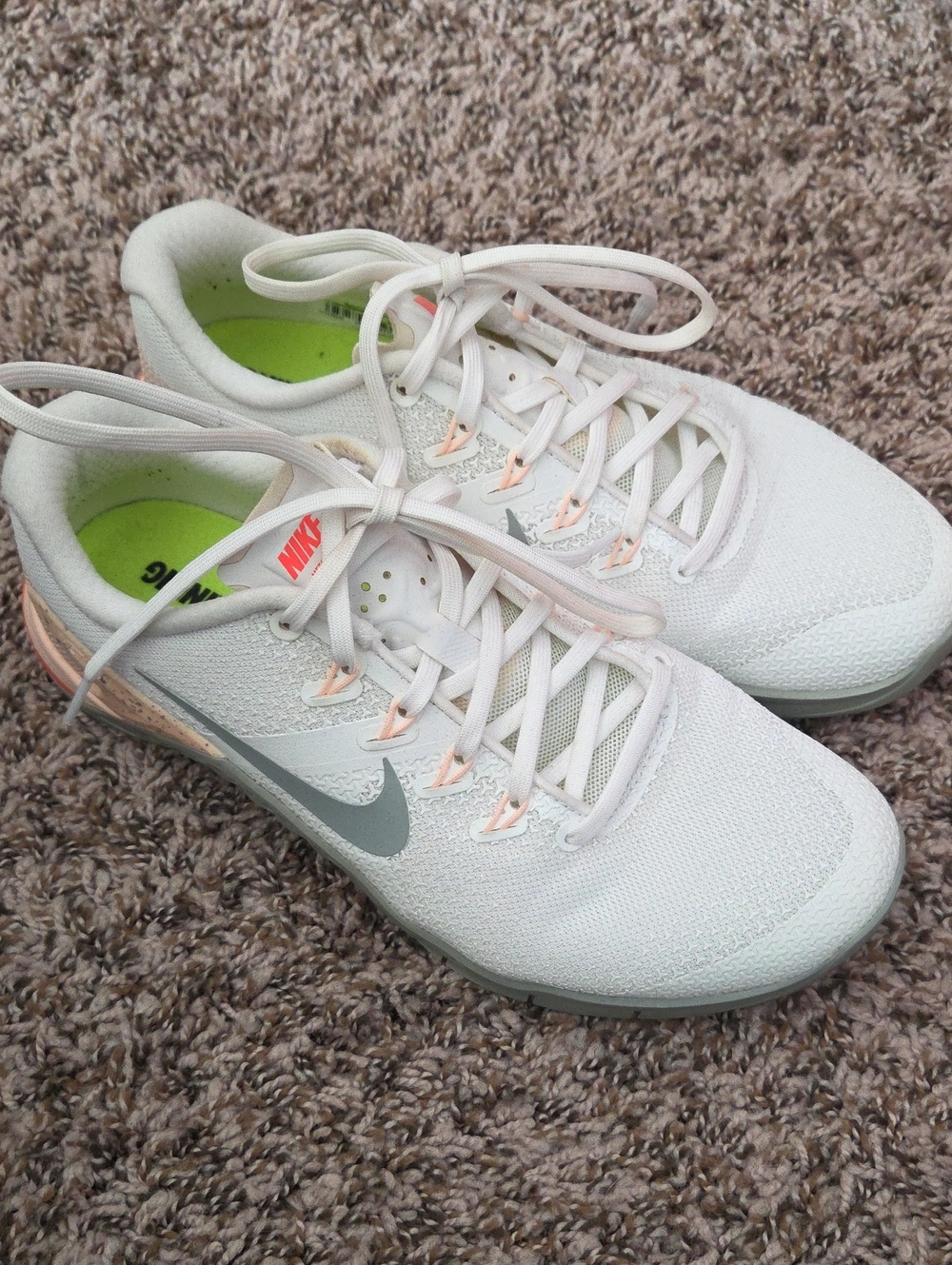 Nike Women’s White Sneakers with Light Gray Swoosh and Peach Accents